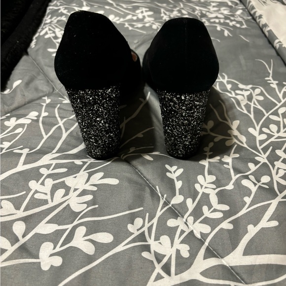 Kate Spade black suede heels with sparkle heel - Picture 3 of 6